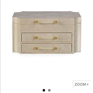 Large Scallop Jewelry Box